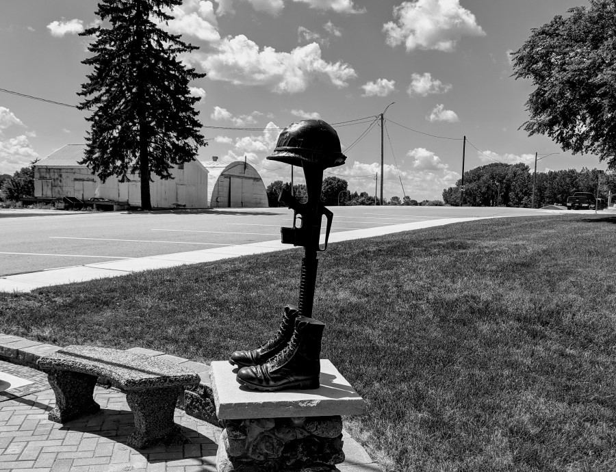 Kandiyohi Veterans Memorial Battle Cross Sculpture